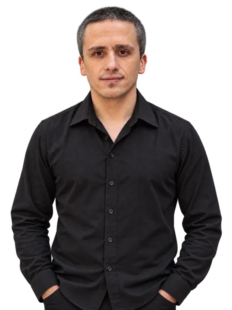 Michał Jankowiak podczas szkolenia - cały na czarno